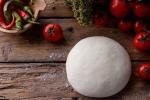 Produkcja ciasta do pizzy-12.80 euro + dodatki-od juz